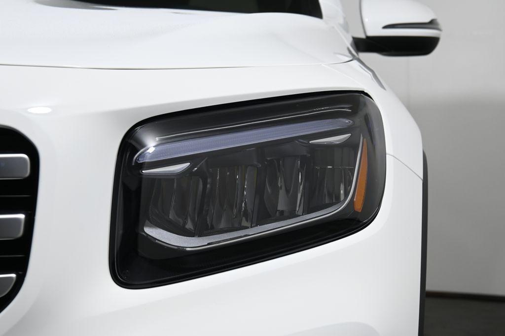 new 2026 Mercedes-Benz GLB 250 car, priced at $52,245