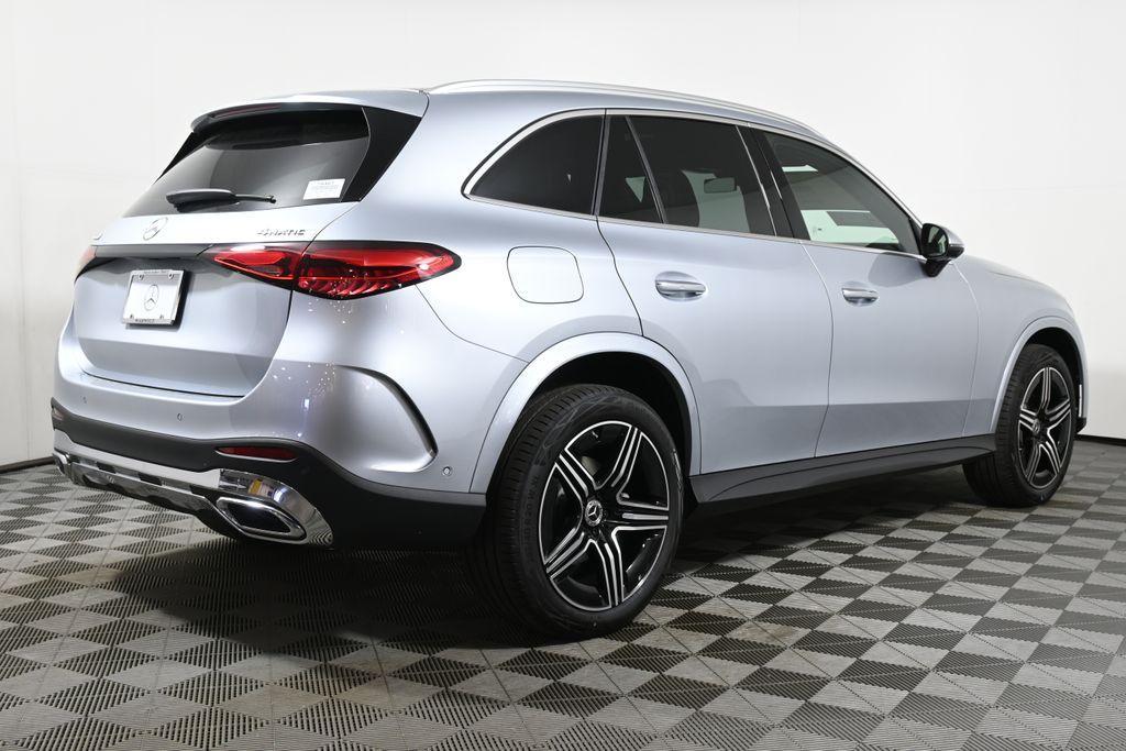 new 2025 Mercedes-Benz GLC 300 car, priced at $61,435
