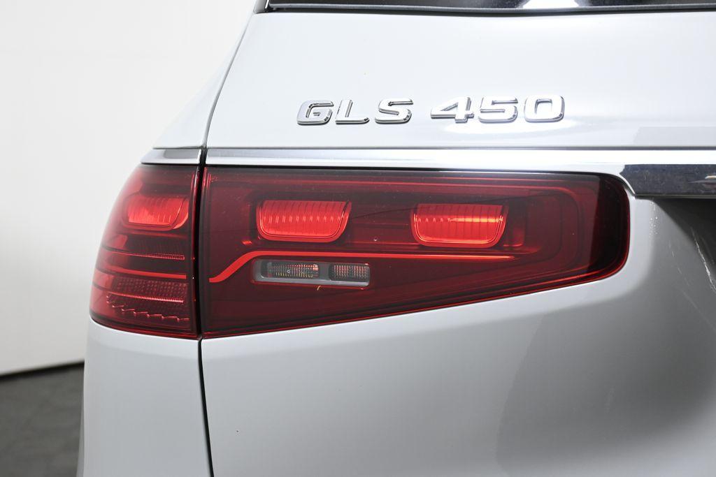 new 2025 Mercedes-Benz GLS 450 car, priced at $101,830