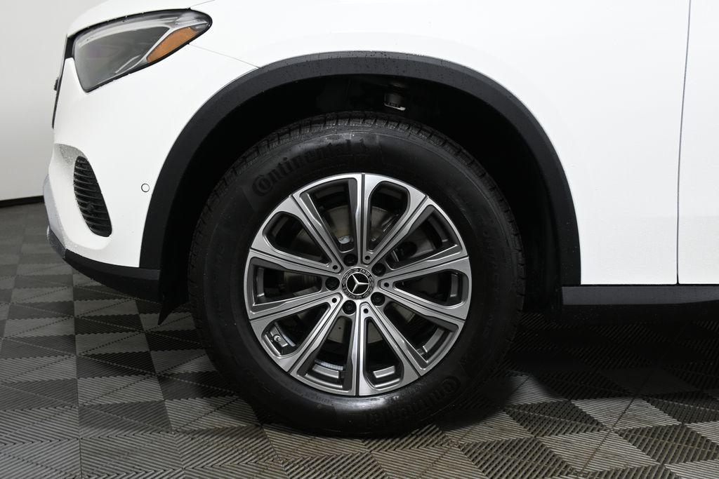 new 2025 Mercedes-Benz GLC 300 car, priced at $56,745