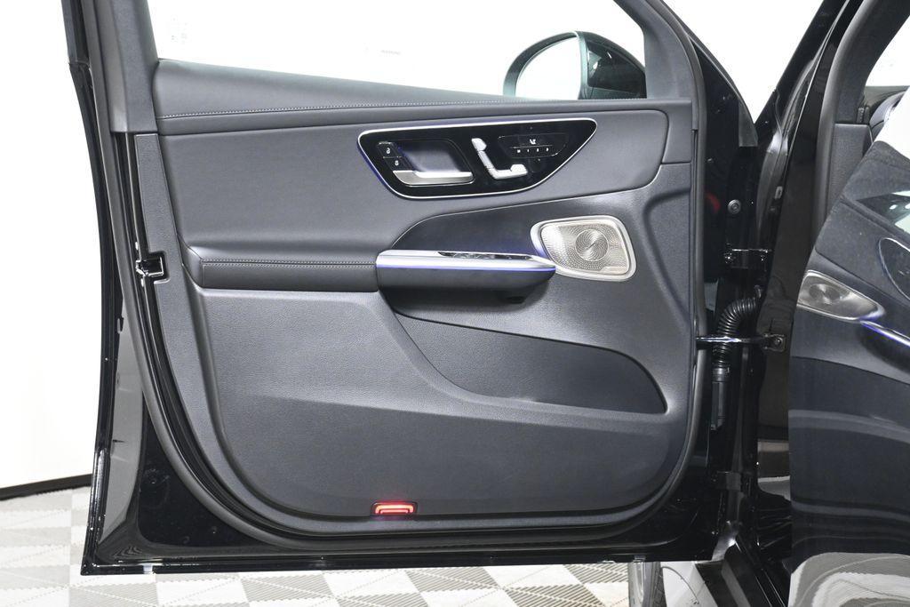 new 2025 Mercedes-Benz GLC 350e car, priced at $70,210