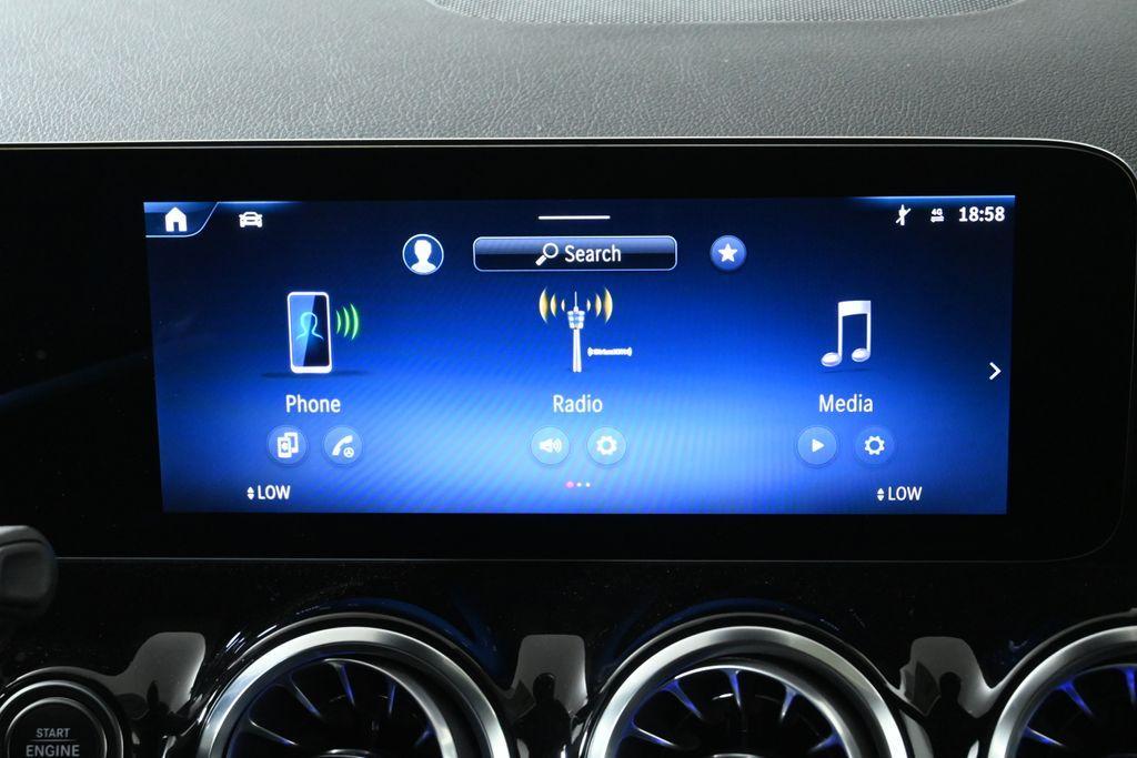 new 2025 Mercedes-Benz GLA 250 car, priced at $47,295