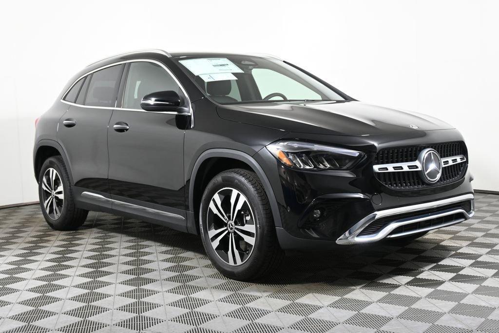 new 2025 Mercedes-Benz GLA 250 car, priced at $47,295
