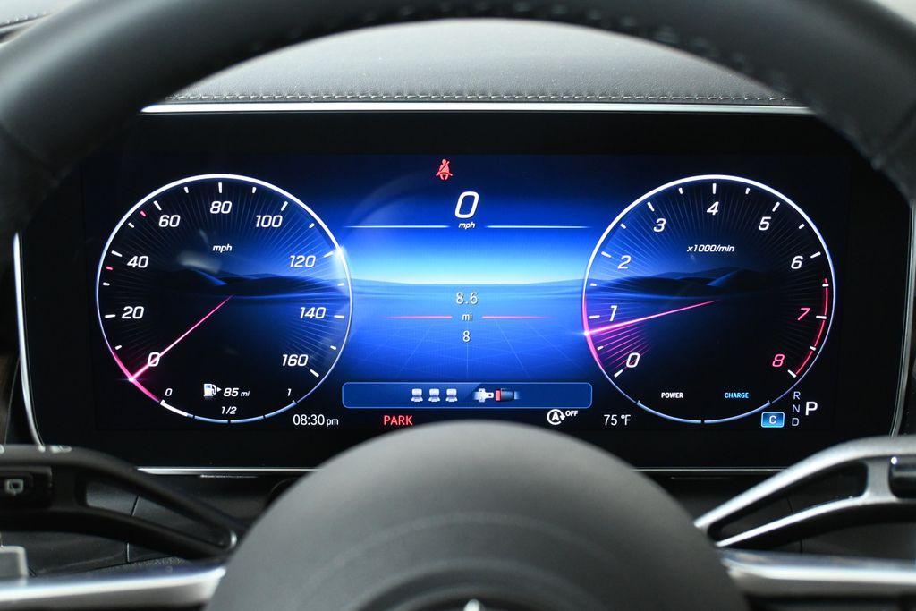 new 2025 Mercedes-Benz GLC 300 car, priced at $58,020