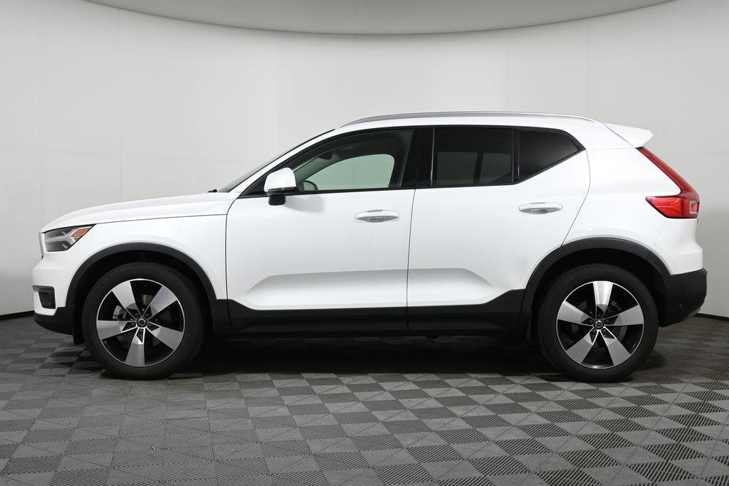 used 2021 Volvo XC40 car, priced at $25,495