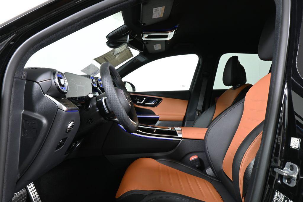 new 2025 Mercedes-Benz GLC 300 car, priced at $60,905