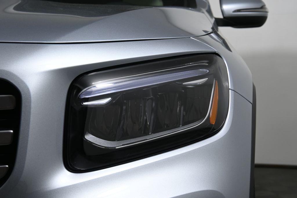 new 2026 Mercedes-Benz GLB 250 car, priced at $52,775