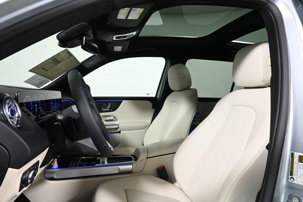 new 2026 Mercedes-Benz GLB 250 car, priced at $52,775