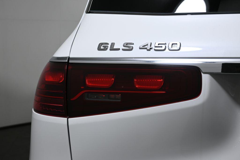 new 2025 Mercedes-Benz GLS 450 car, priced at $122,765