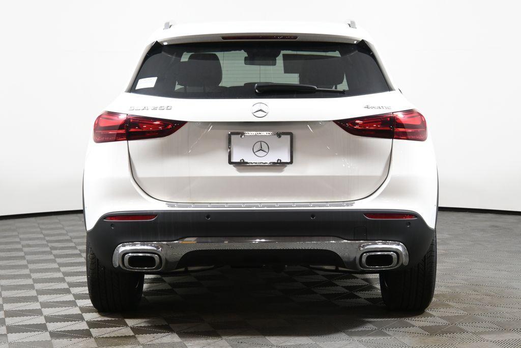 new 2025 Mercedes-Benz GLA 250 car, priced at $48,495
