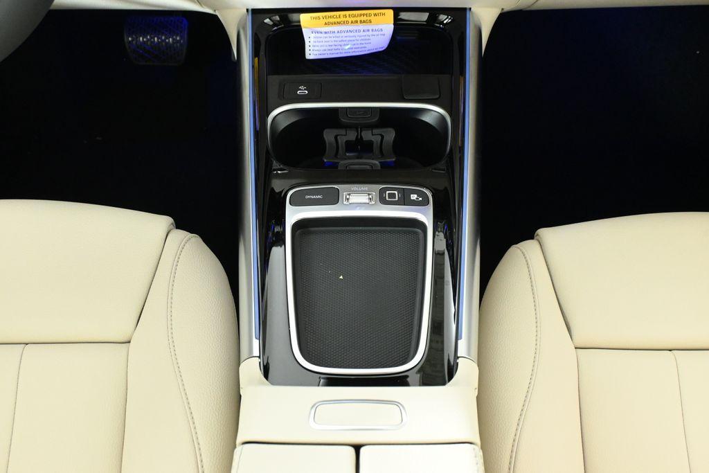 new 2025 Mercedes-Benz GLA 250 car, priced at $48,495