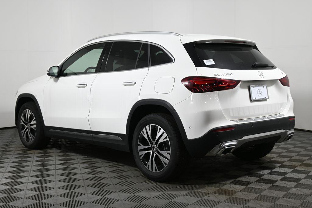 new 2025 Mercedes-Benz GLA 250 car, priced at $48,495