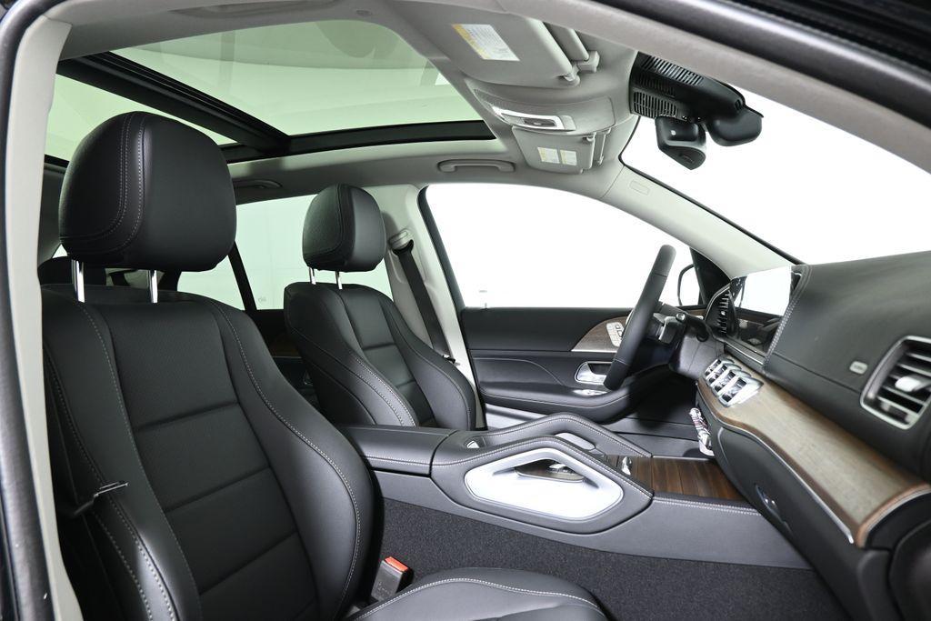 new 2026 Mercedes-Benz GLE 450 car