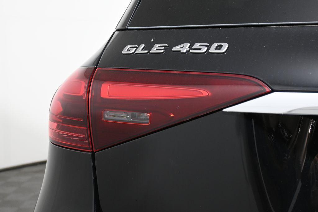 new 2026 Mercedes-Benz GLE 450 car