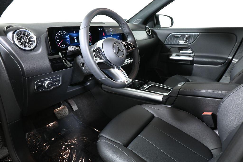 used 2025 Mercedes-Benz GLA 250 car, priced at $42,895