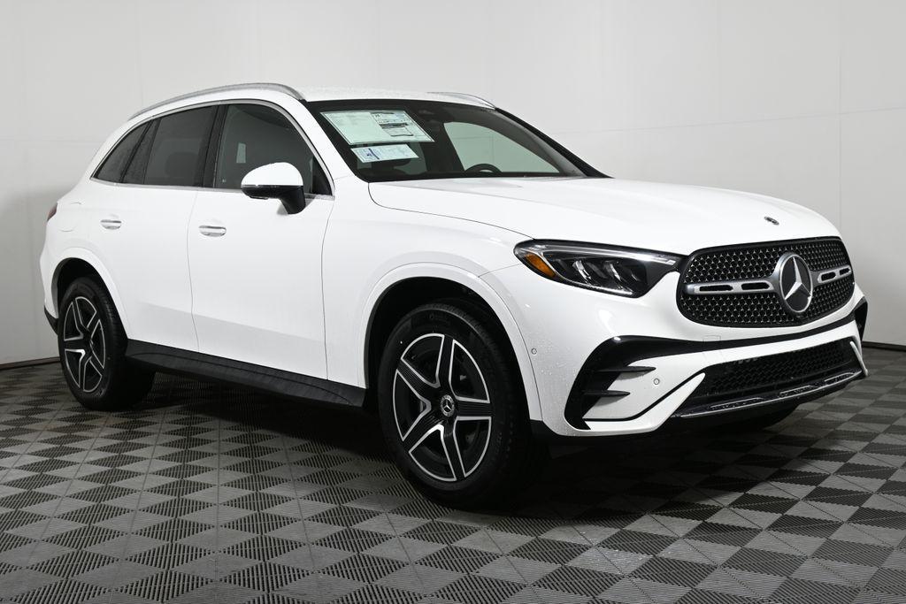 new 2025 Mercedes-Benz GLC 300 car, priced at $56,355