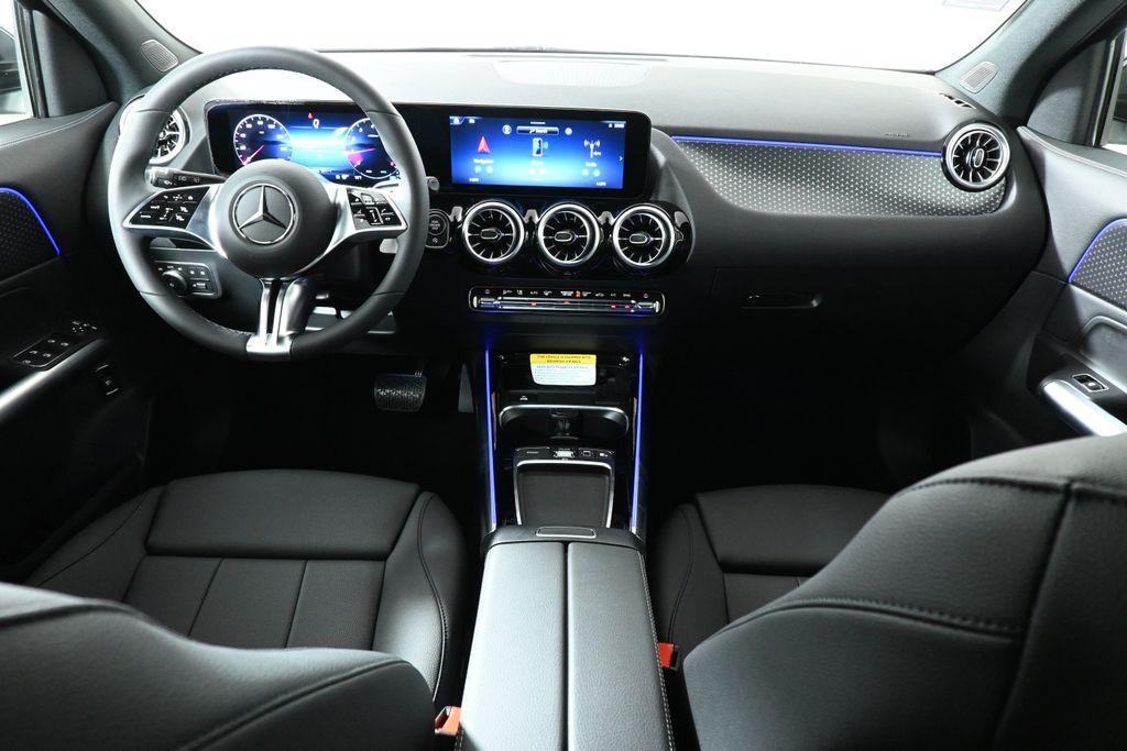 new 2025 Mercedes-Benz GLA 250 car, priced at $48,795