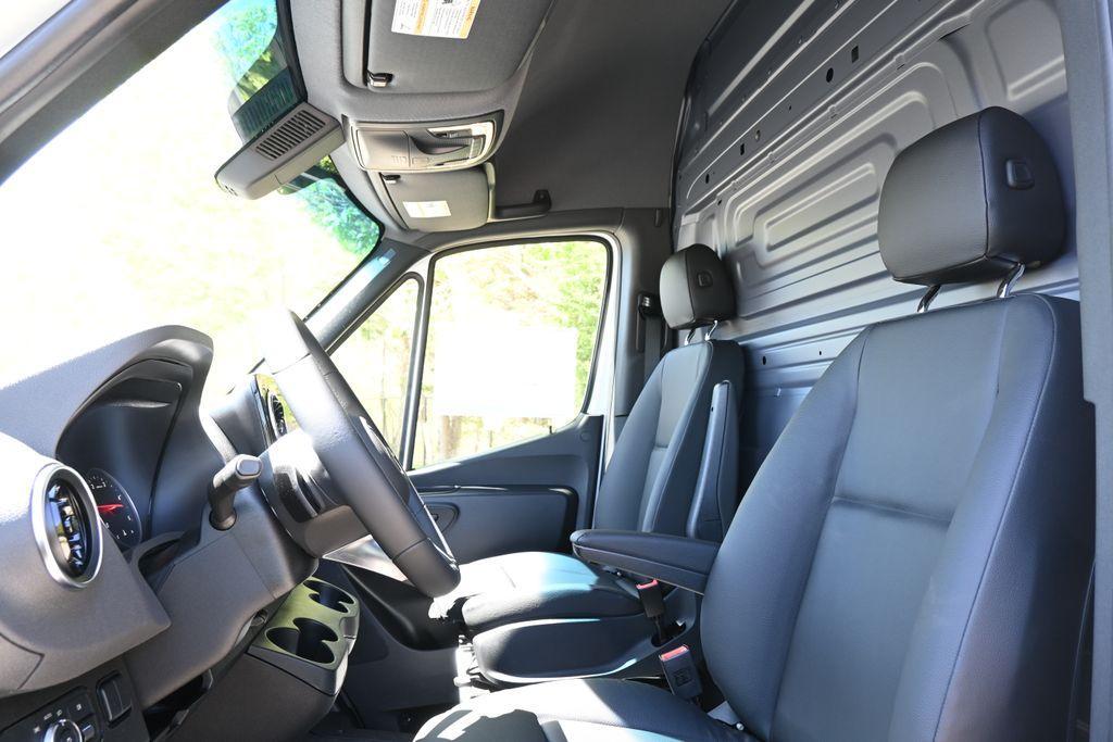 new 2025 Mercedes-Benz Sprinter 2500 car, priced at $62,814