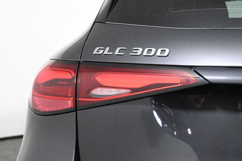 new 2025 Mercedes-Benz GLC 300 car, priced at $59,500