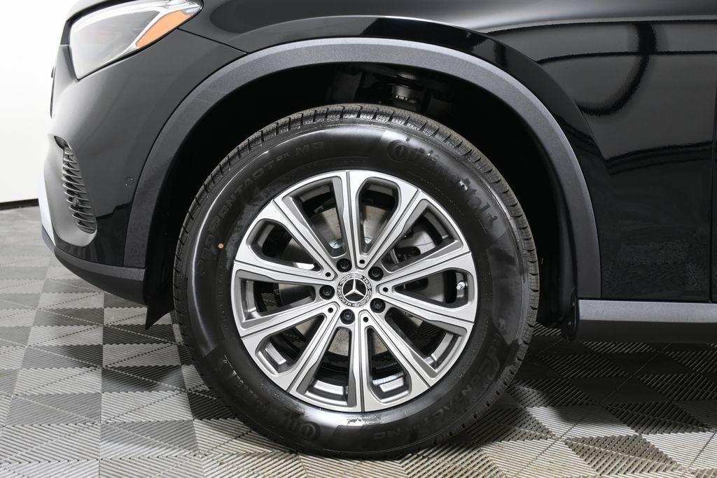 new 2026 Mercedes-Benz GLC 300 car, priced at $54,585