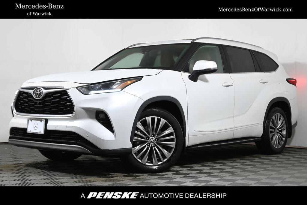 used 2022 Toyota Highlander car, priced at $38,995