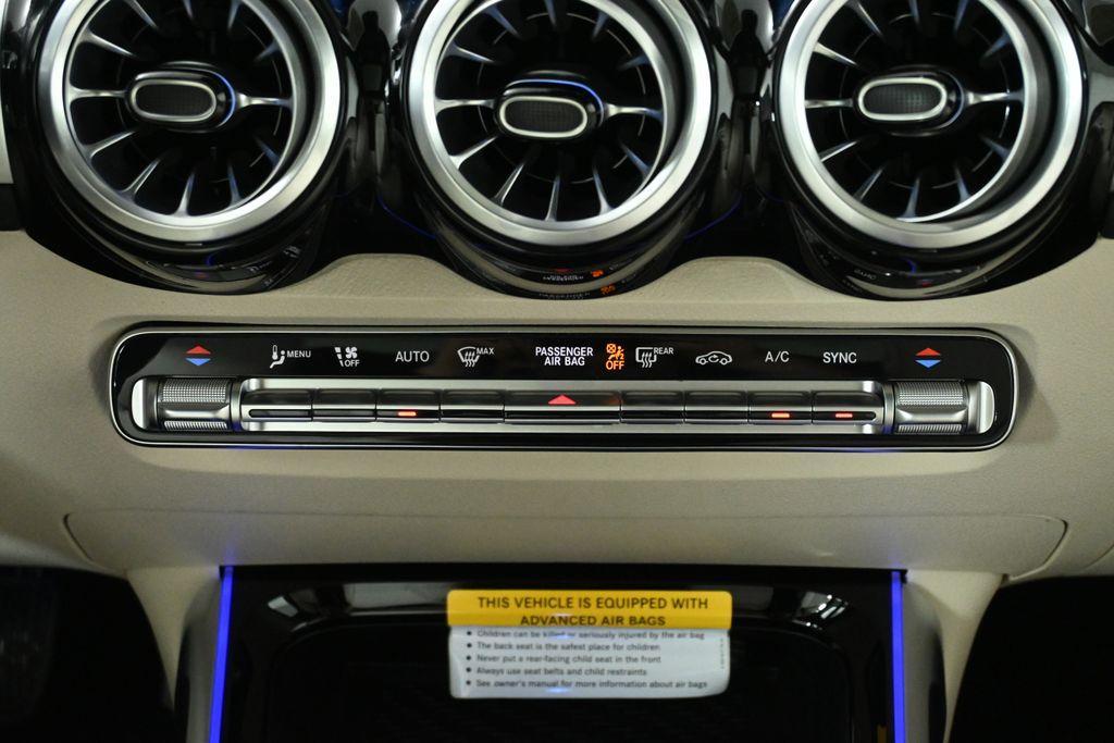 new 2025 Mercedes-Benz GLB 250 car, priced at $50,935