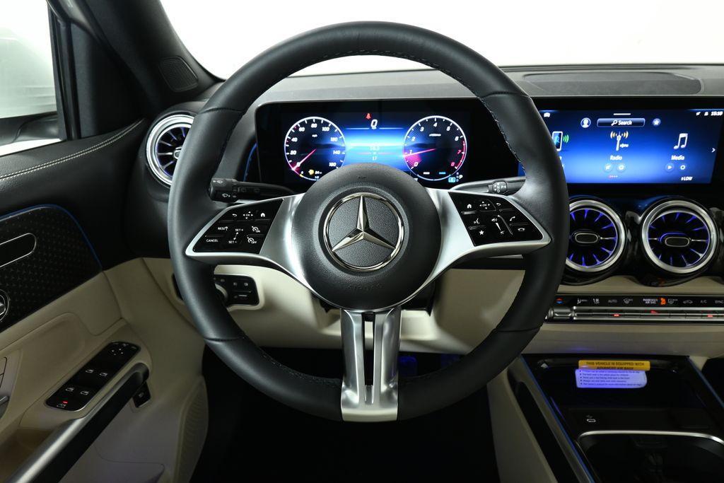 new 2025 Mercedes-Benz GLB 250 car, priced at $50,935