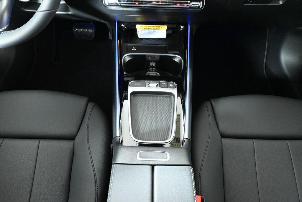 new 2025 Mercedes-Benz GLA 250 car, priced at $47,295