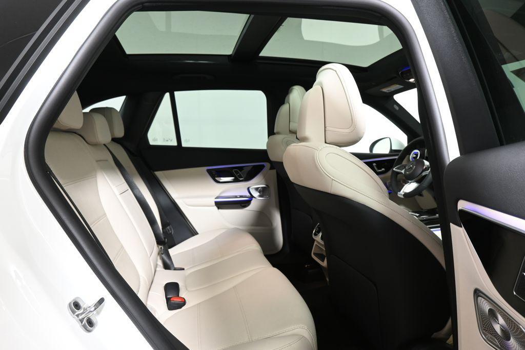 new 2025 Mercedes-Benz GLC 300 car, priced at $56,385