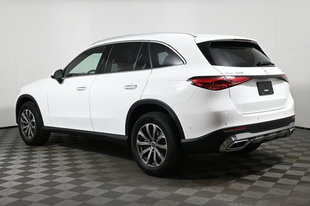 new 2025 Mercedes-Benz GLC 300 car, priced at $56,385