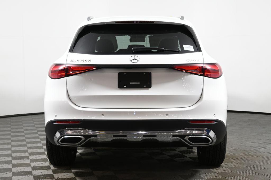 new 2025 Mercedes-Benz GLC 300 car, priced at $56,385