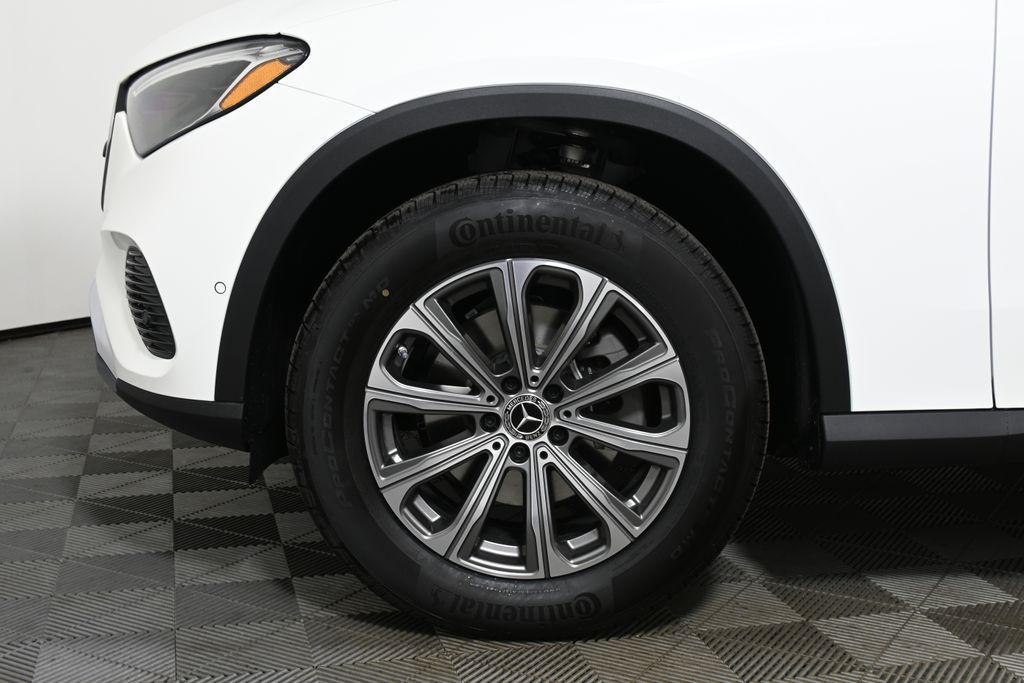 new 2025 Mercedes-Benz GLC 300 car, priced at $56,385