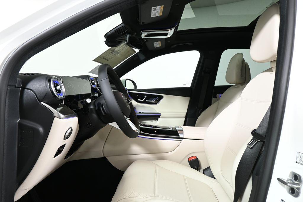 new 2025 Mercedes-Benz GLC 300 car, priced at $56,385