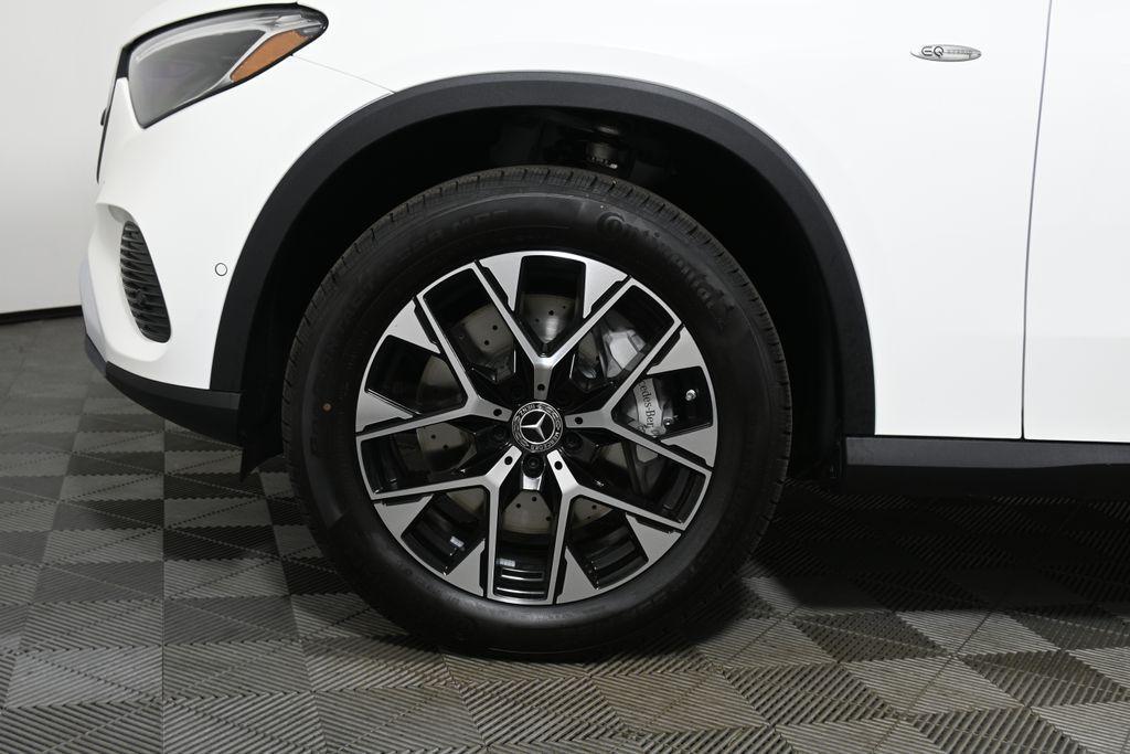 new 2025 Mercedes-Benz GLC 350e car, priced at $67,020