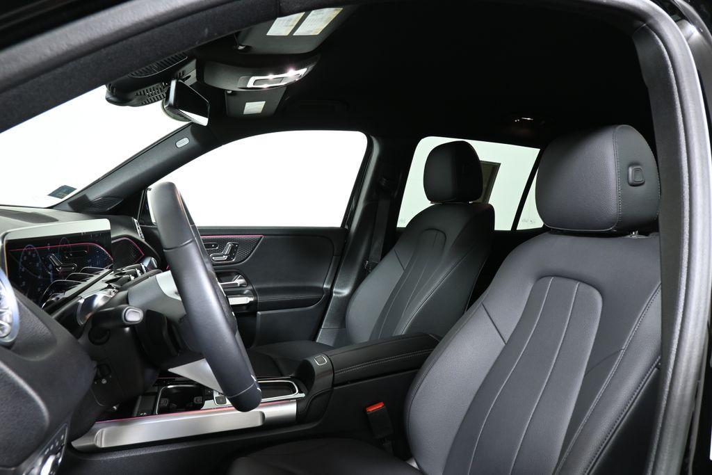 used 2025 Mercedes-Benz GLB 250 car, priced at $43,995