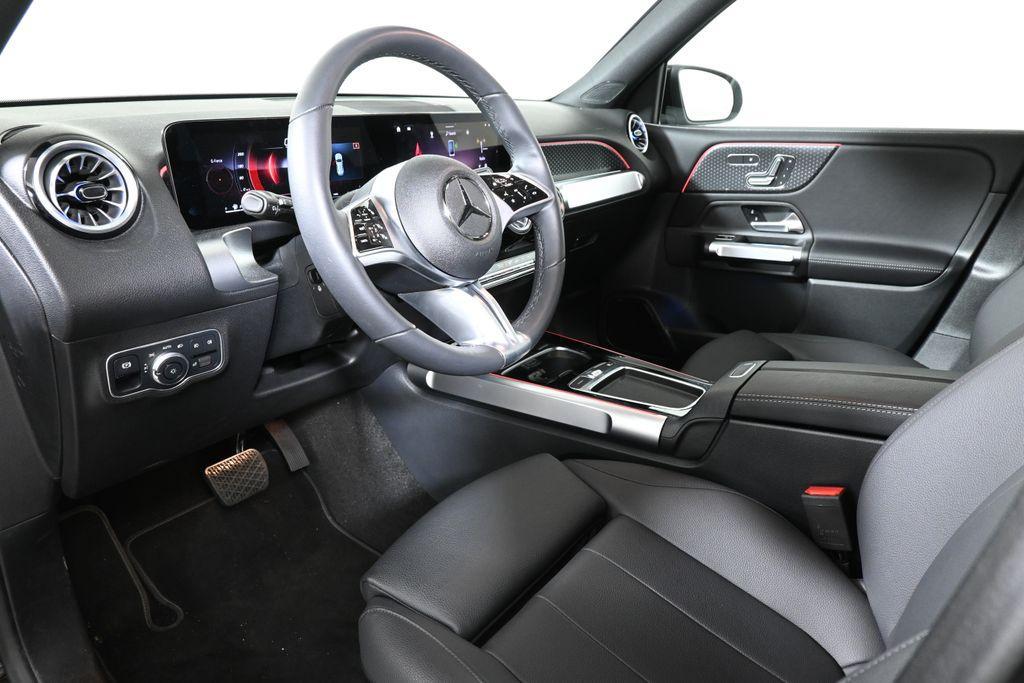 used 2025 Mercedes-Benz GLB 250 car, priced at $44,995