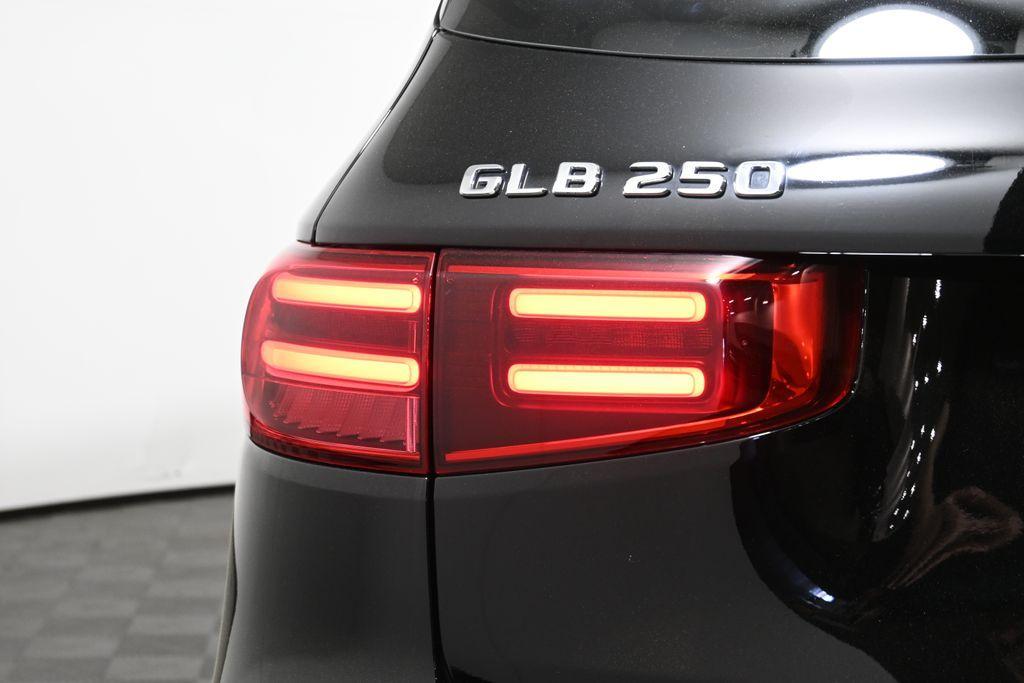 used 2025 Mercedes-Benz GLB 250 car, priced at $43,995