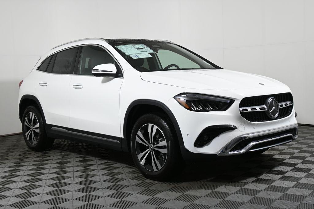 new 2025 Mercedes-Benz GLA 250 car, priced at $49,120