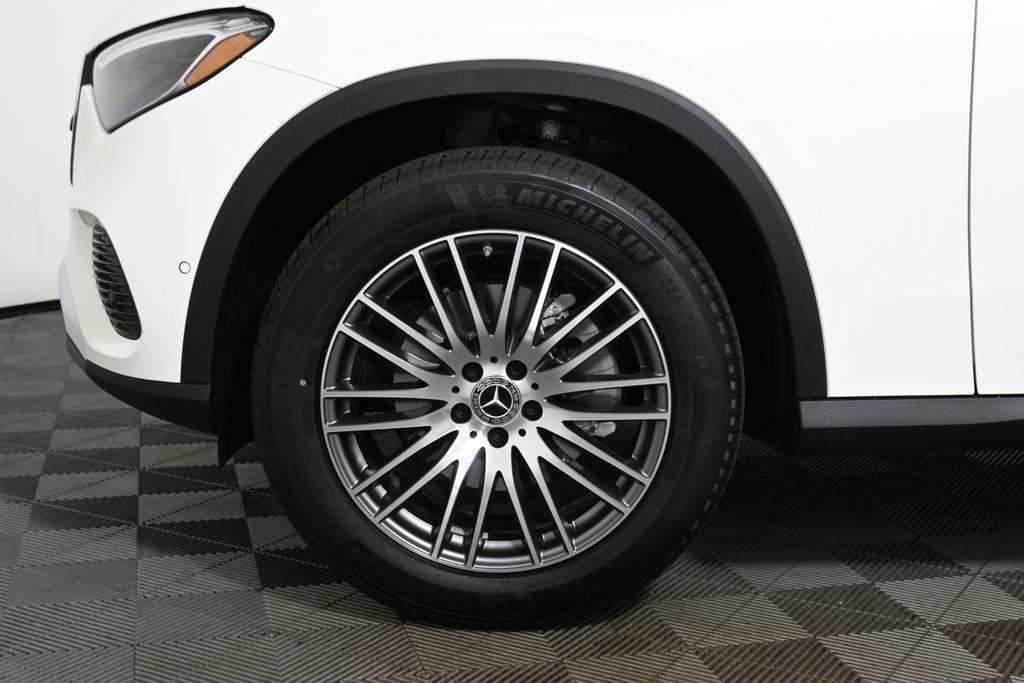 new 2026 Mercedes-Benz GLC 300 car, priced at $54,585