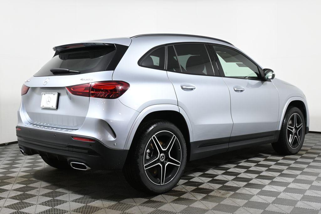 new 2025 Mercedes-Benz GLA 250 car, priced at $55,440