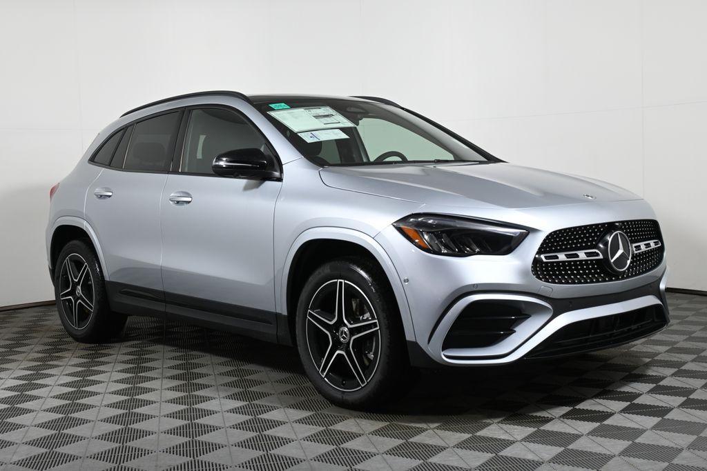 new 2025 Mercedes-Benz GLA 250 car, priced at $55,440