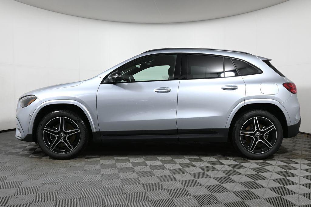 new 2025 Mercedes-Benz GLA 250 car, priced at $55,440