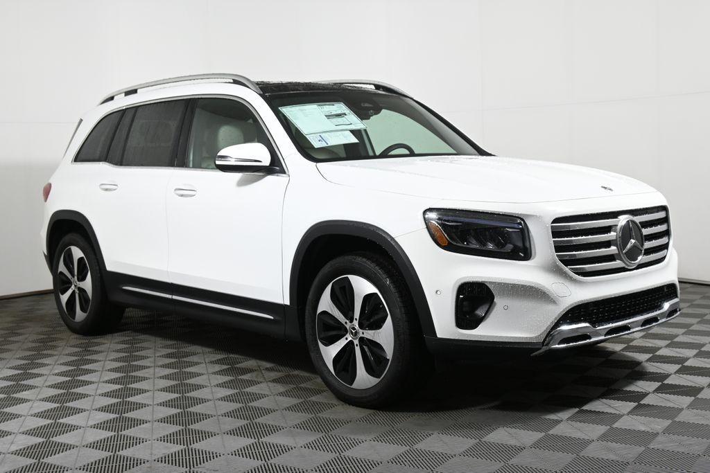 new 2025 Mercedes-Benz GLB 250 car, priced at $52,985