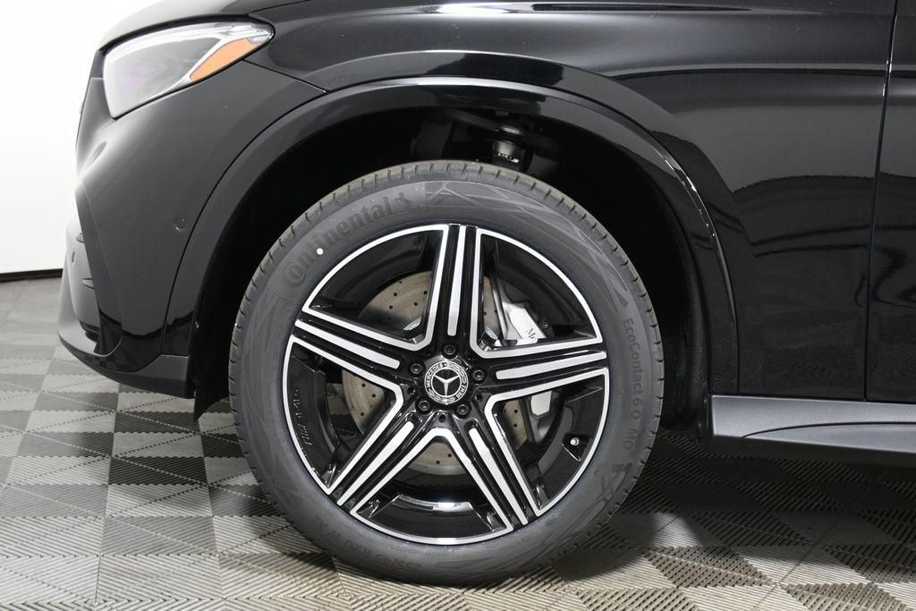 new 2025 Mercedes-Benz GLC 300 car, priced at $62,940