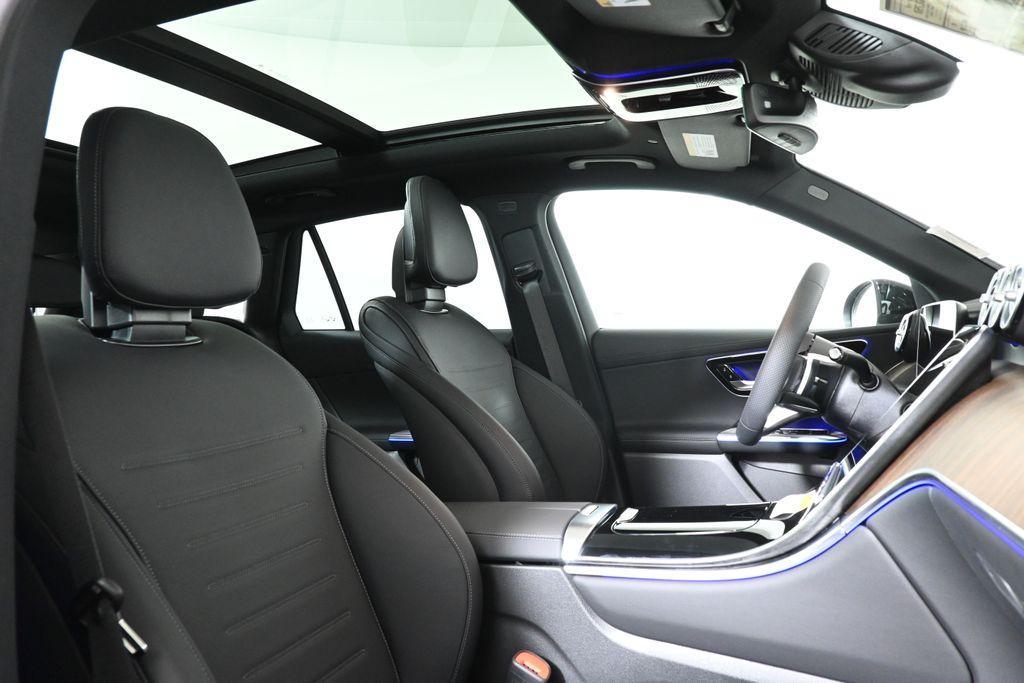 new 2025 Mercedes-Benz GLC 300 car, priced at $62,940