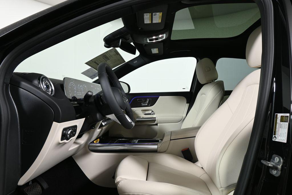 new 2026 Mercedes-Benz GLA 250 car, priced at $49,910