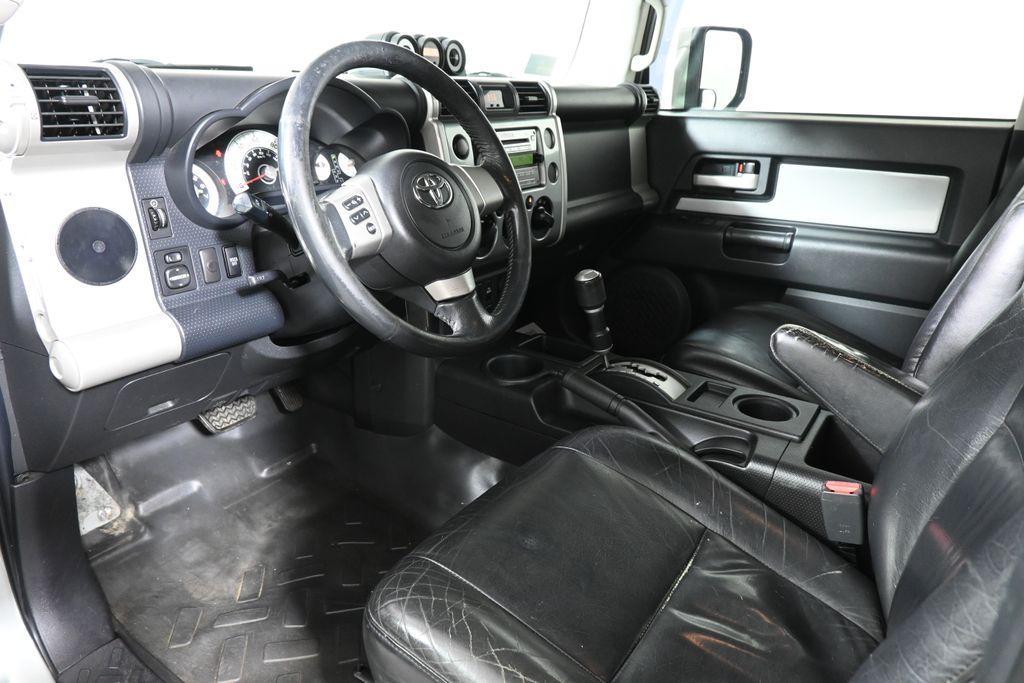 used 2009 Toyota FJ Cruiser car, priced at $11,995