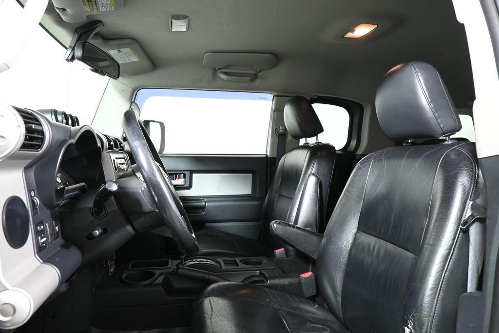 used 2009 Toyota FJ Cruiser car, priced at $11,995