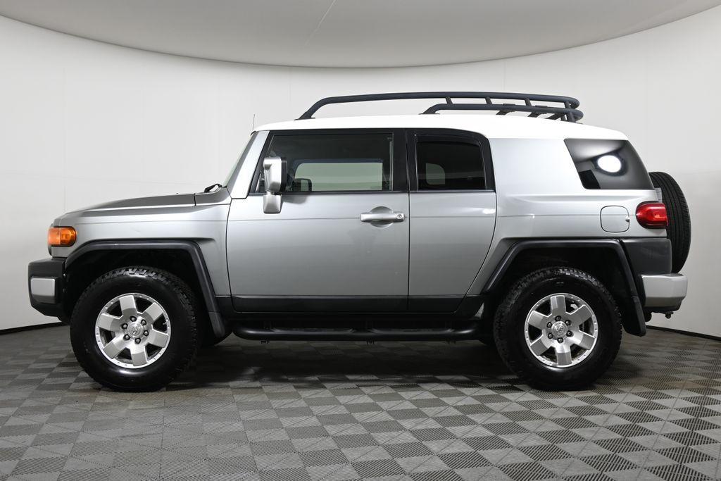 used 2009 Toyota FJ Cruiser car, priced at $11,995