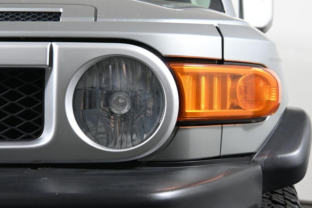 used 2009 Toyota FJ Cruiser car, priced at $11,995
